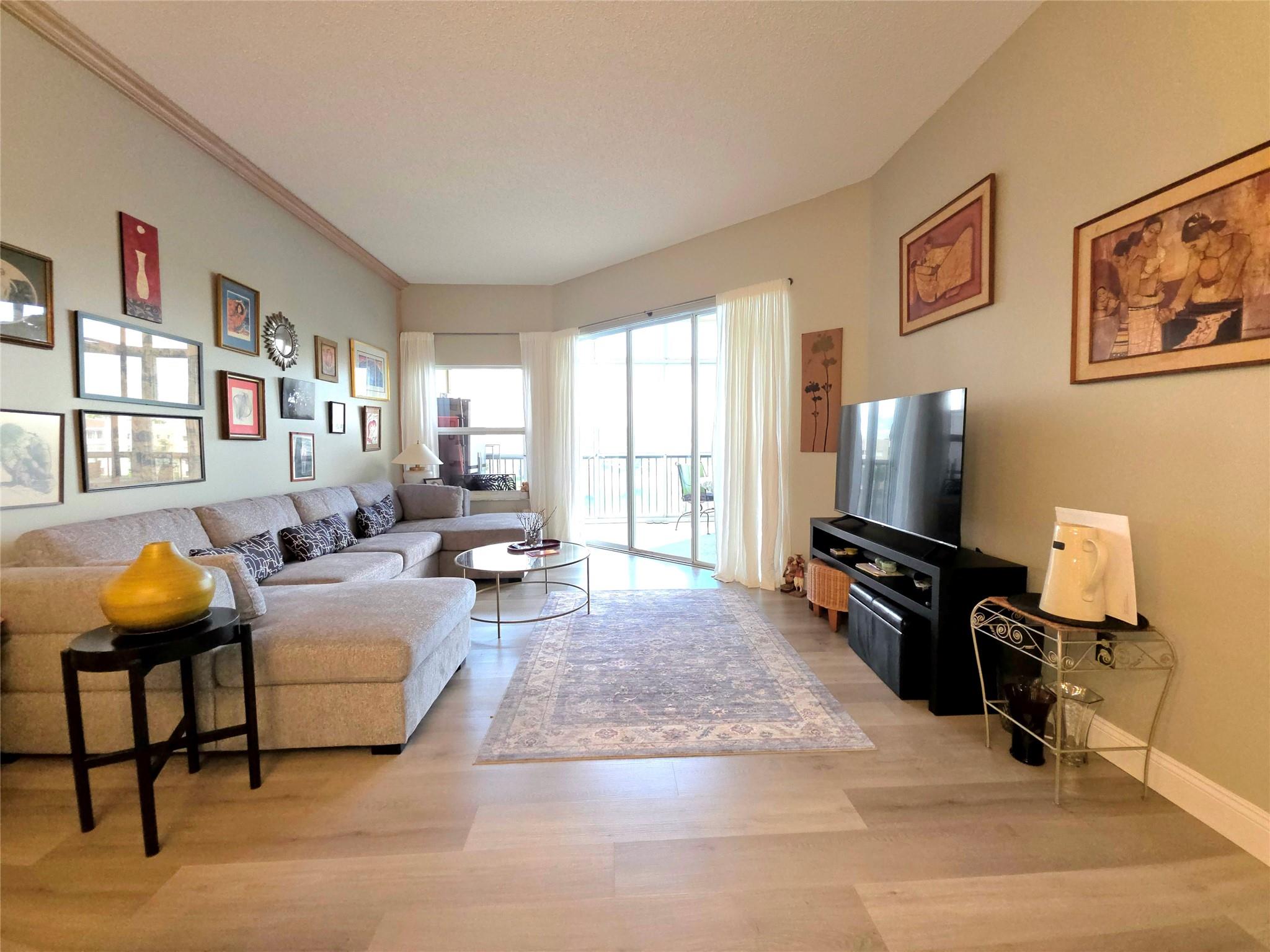 7593 Granville Dr 411