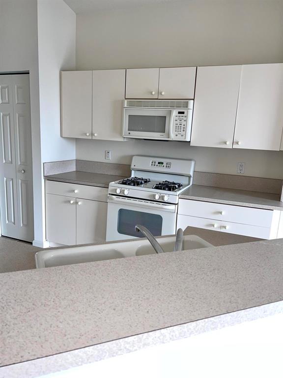 CASCADES AT ST LUCIE WEST PHASE 5 - Residential