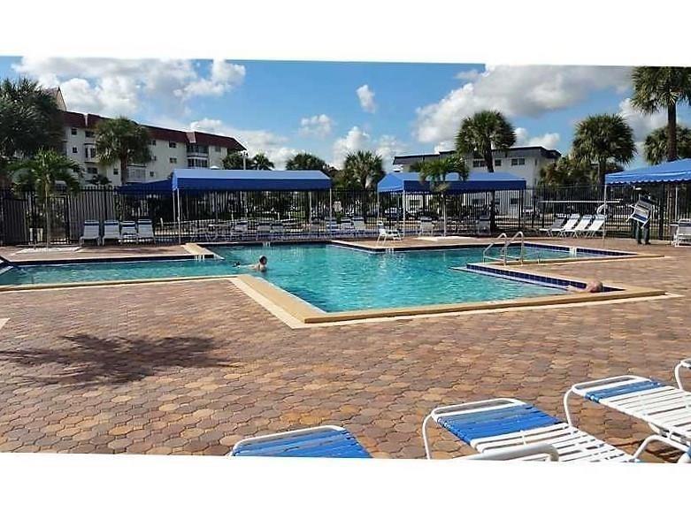 Castle Apartments - Residential