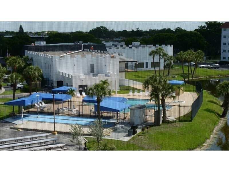 Castle Apartments - Residential