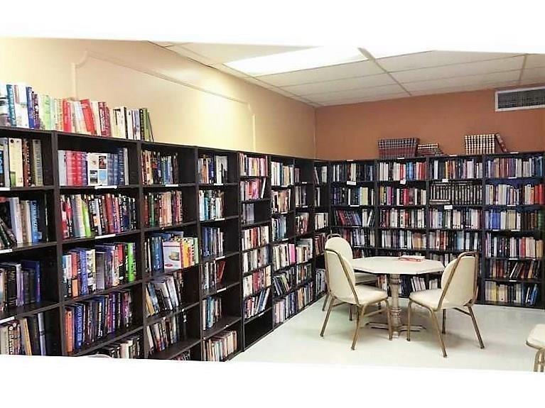 Castle Apartments - Residential