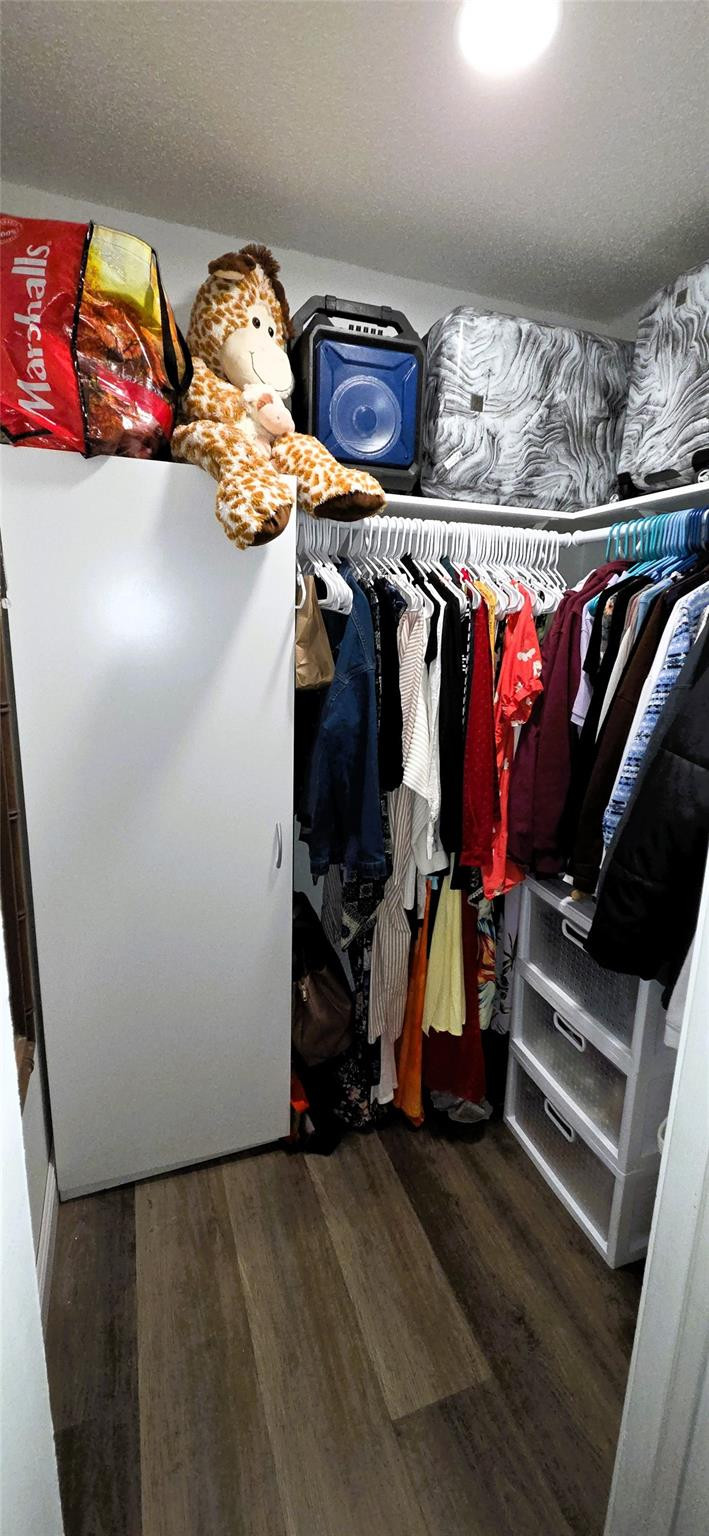 Sugar Pond Manor Wellingt - Residential