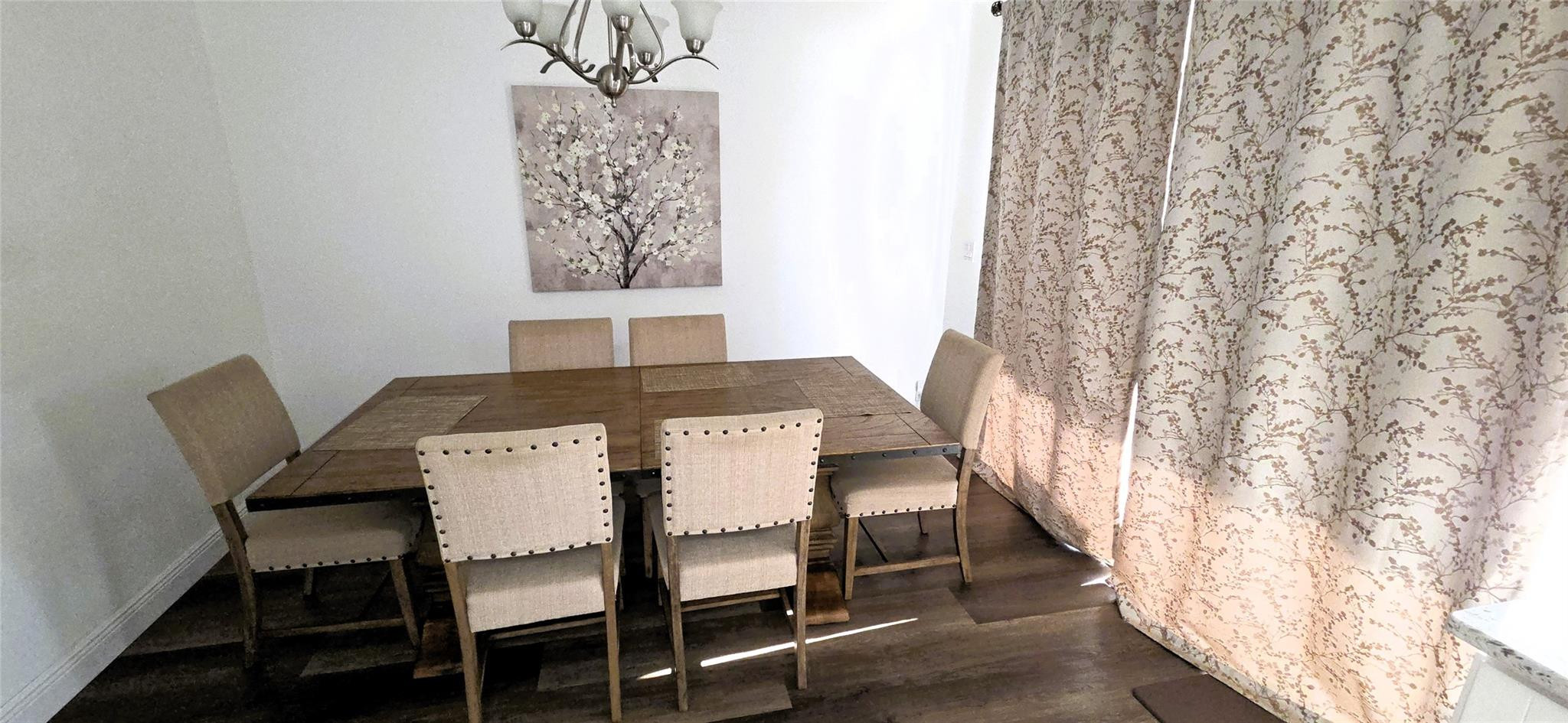 Sugar Pond Manor Wellingt - Residential