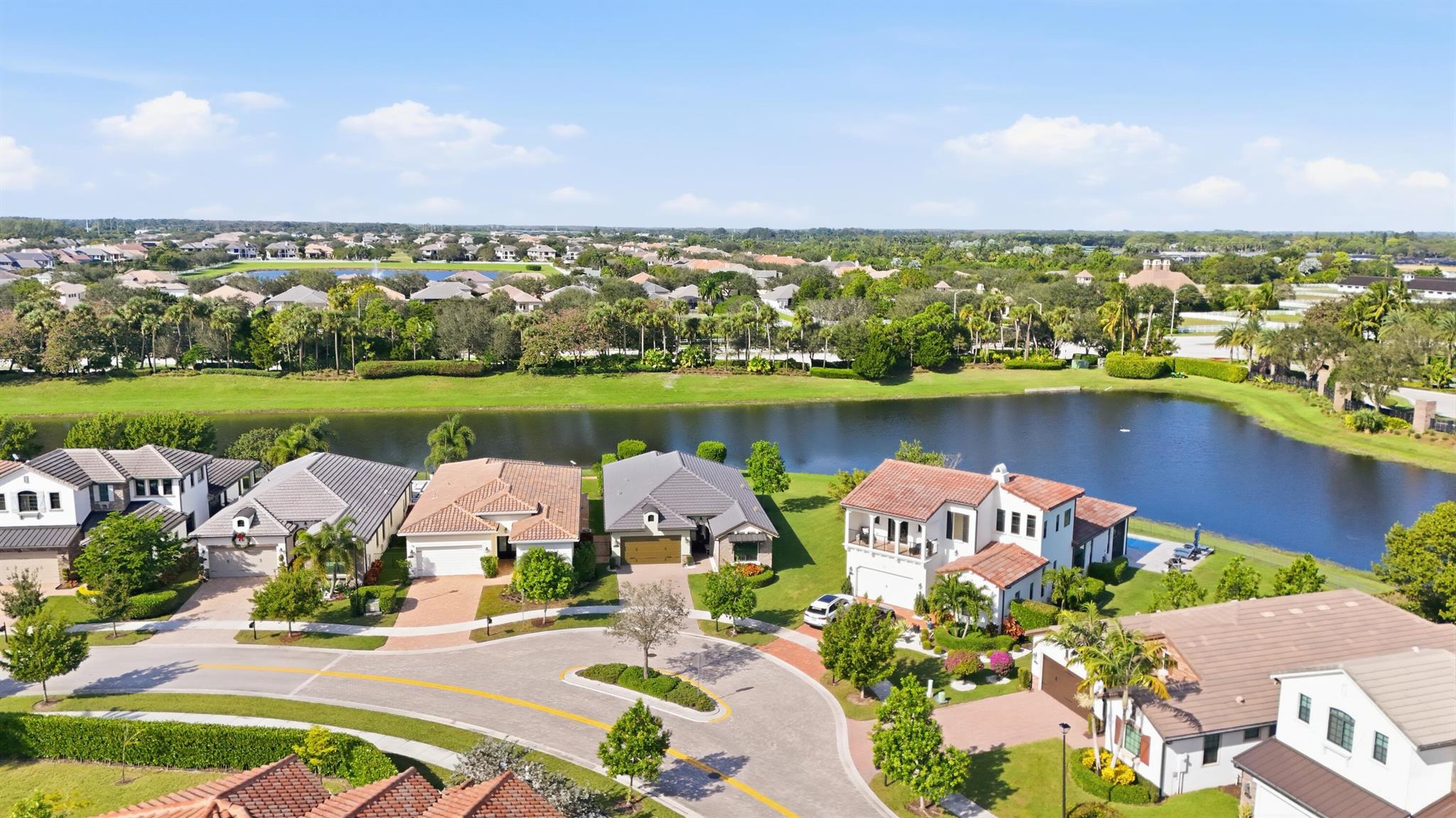 PALM MEADOWS ESTATES - Residential
