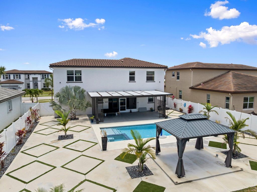 Photo of 7165 NW Farnsworth Circle, Port Saint Lucie, FL 34987 (MLS # R11091596)