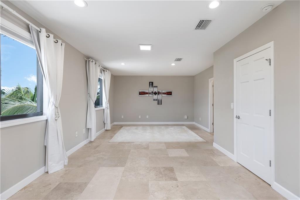 RIVIERA - Residential