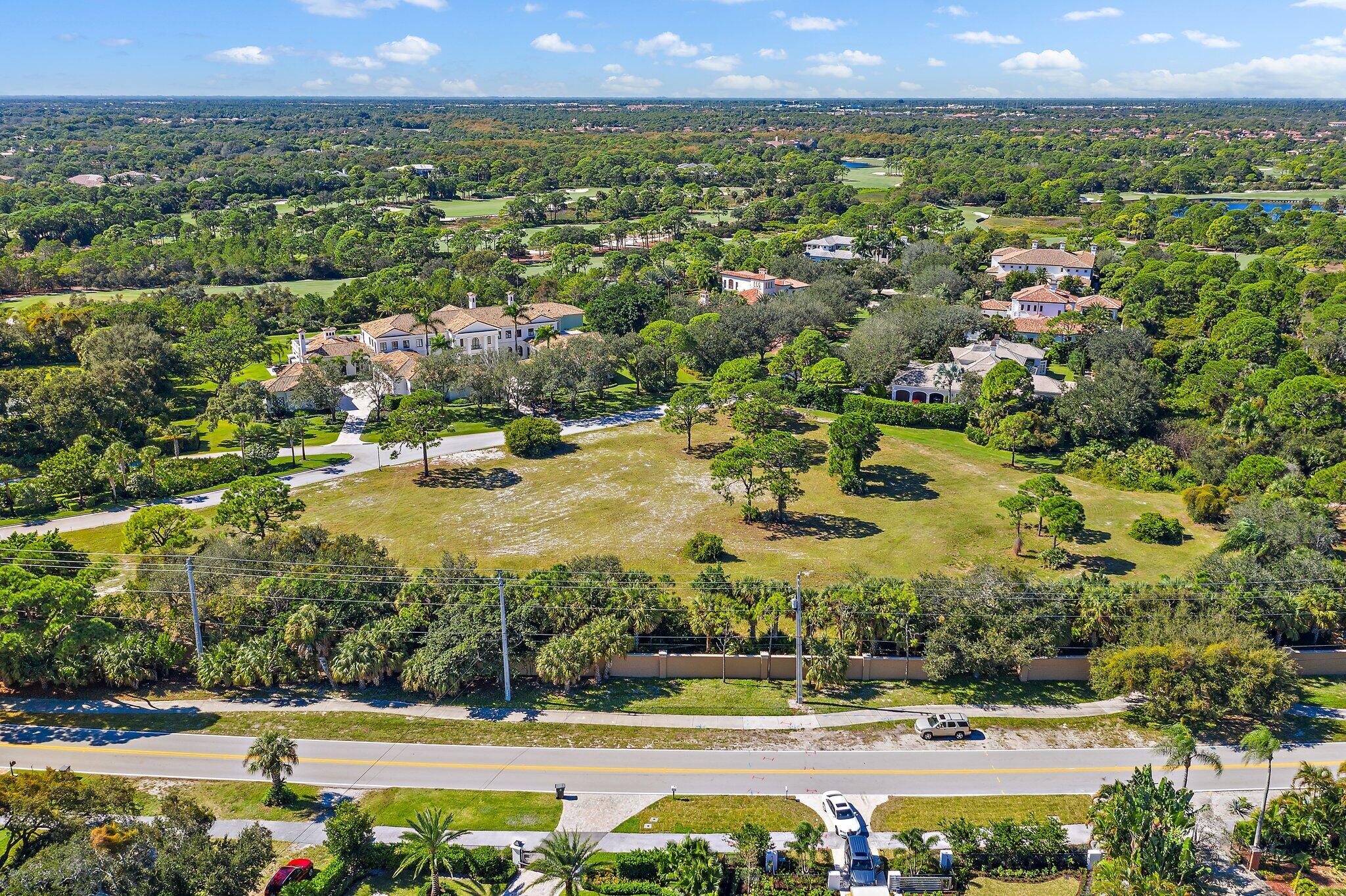 The Bears Club - Land