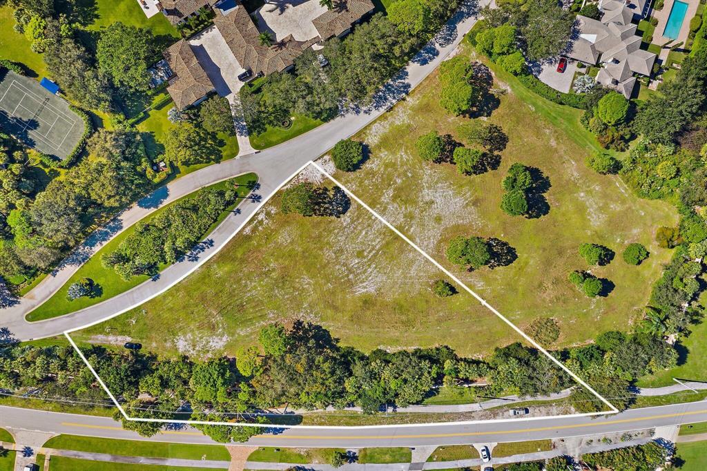 The Bears Club - Land