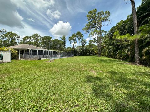 A home in Loxahatchee