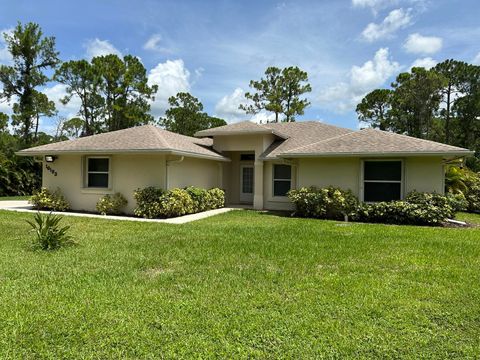 A home in Loxahatchee