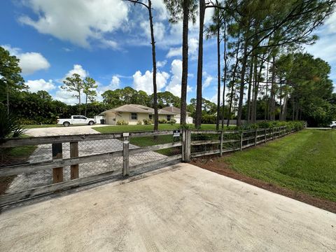 A home in Loxahatchee