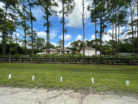 A home in Loxahatchee