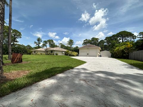 A home in Loxahatchee