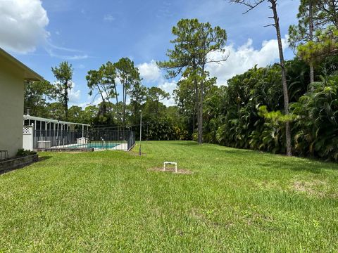 A home in Loxahatchee