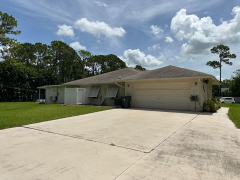 A home in Loxahatchee