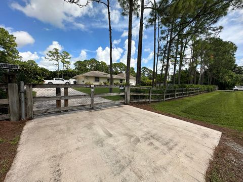 A home in Loxahatchee