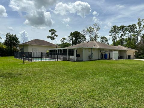 A home in Loxahatchee