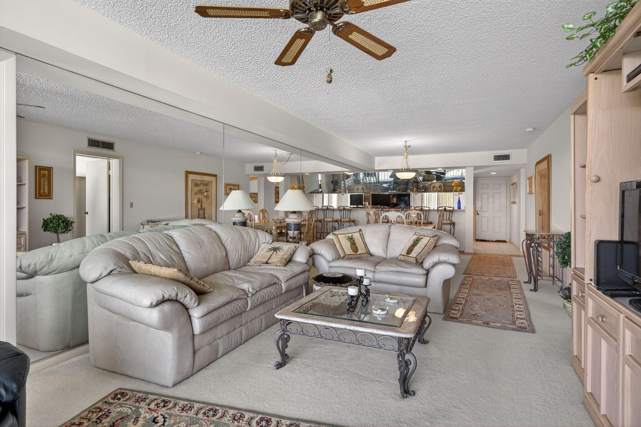 WHITEHALL - Residential