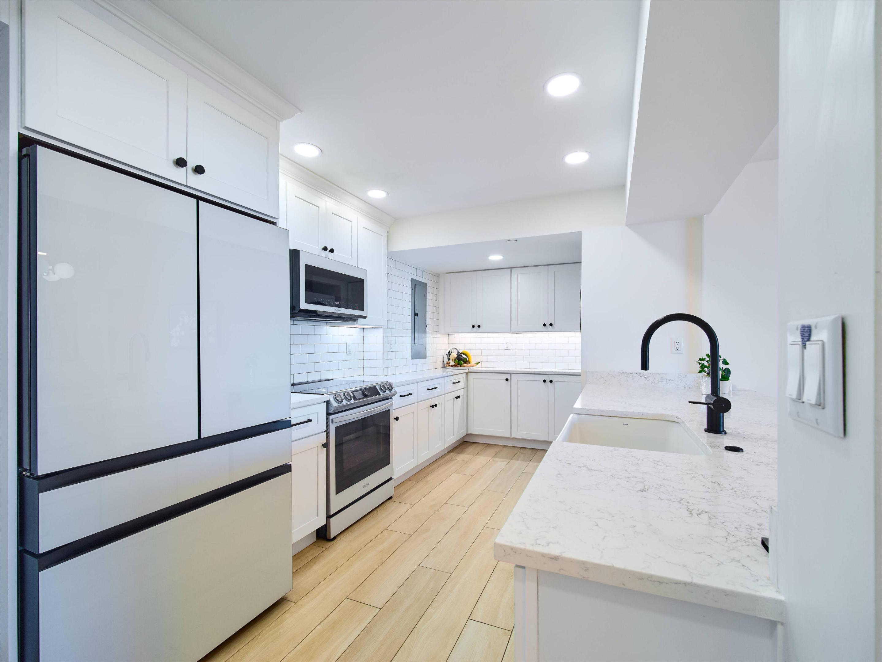 Juno Ocean Condo - Residential