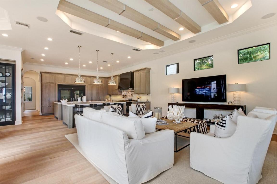 PENNOCK POINT - Residential