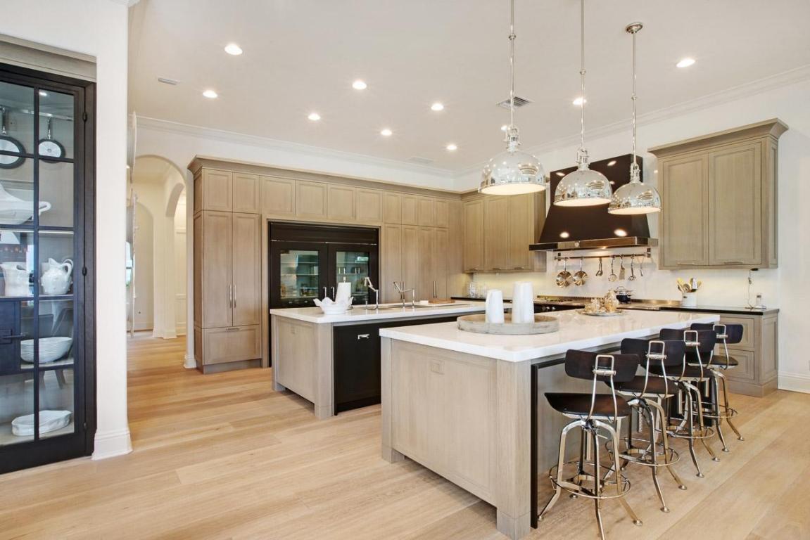 PENNOCK POINT - Residential