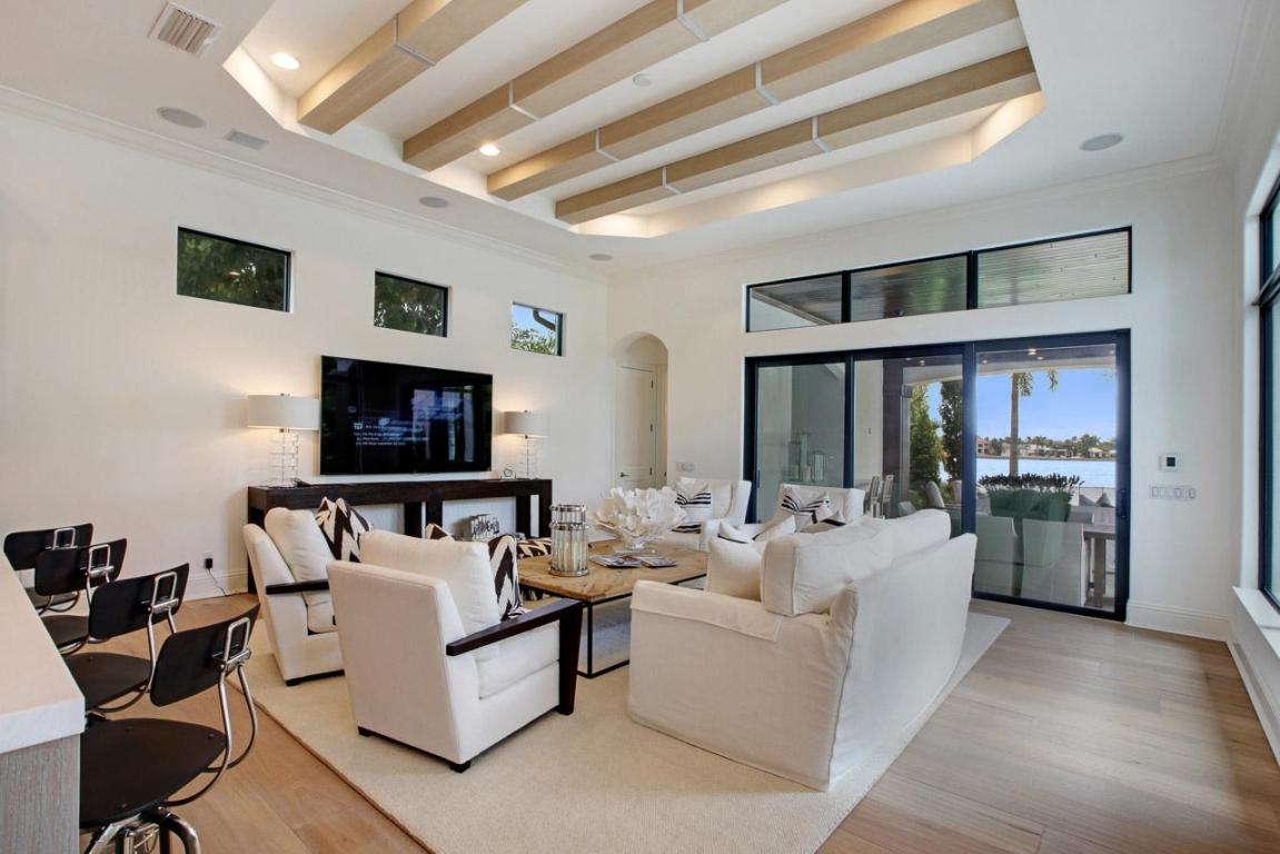 PENNOCK POINT - Residential