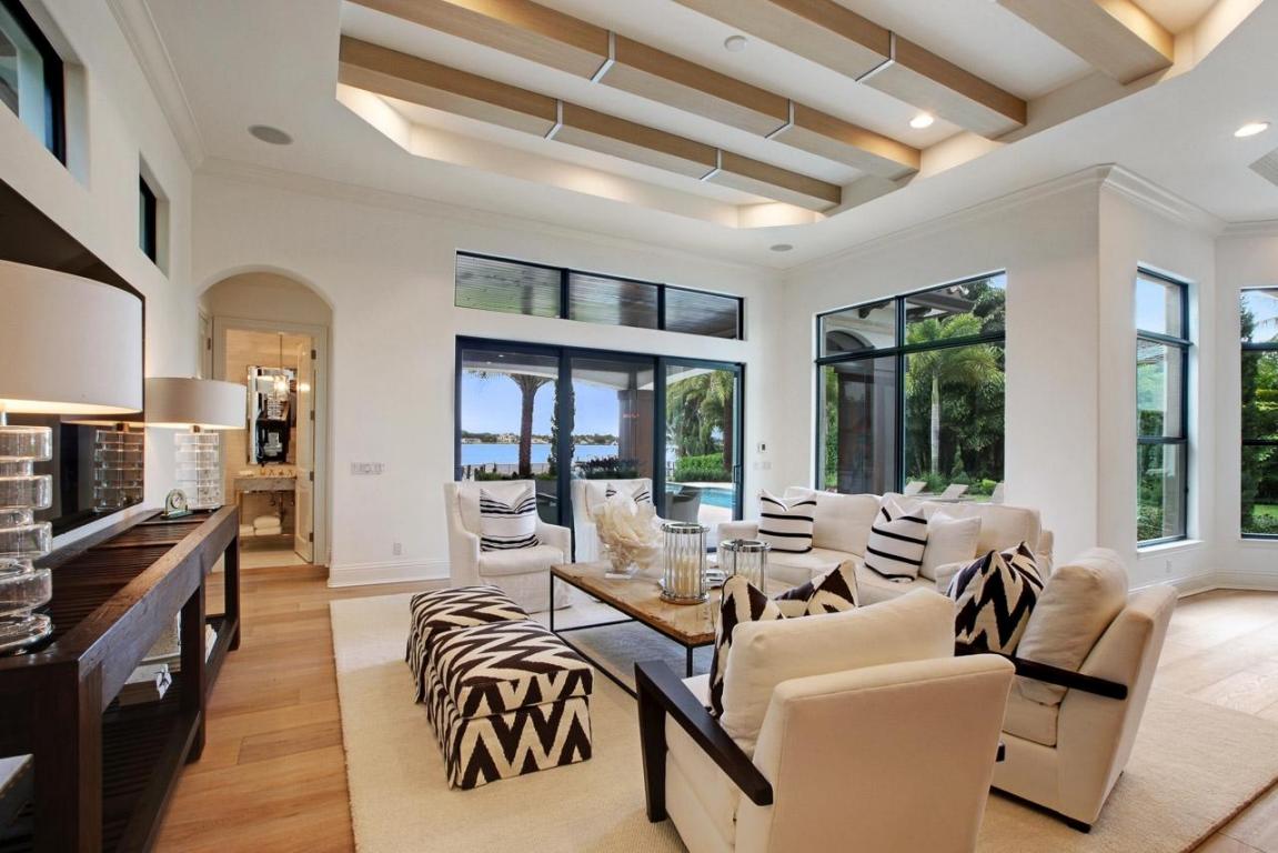 PENNOCK POINT - Residential