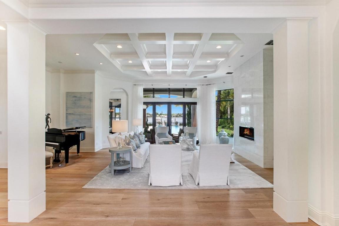 PENNOCK POINT - Residential