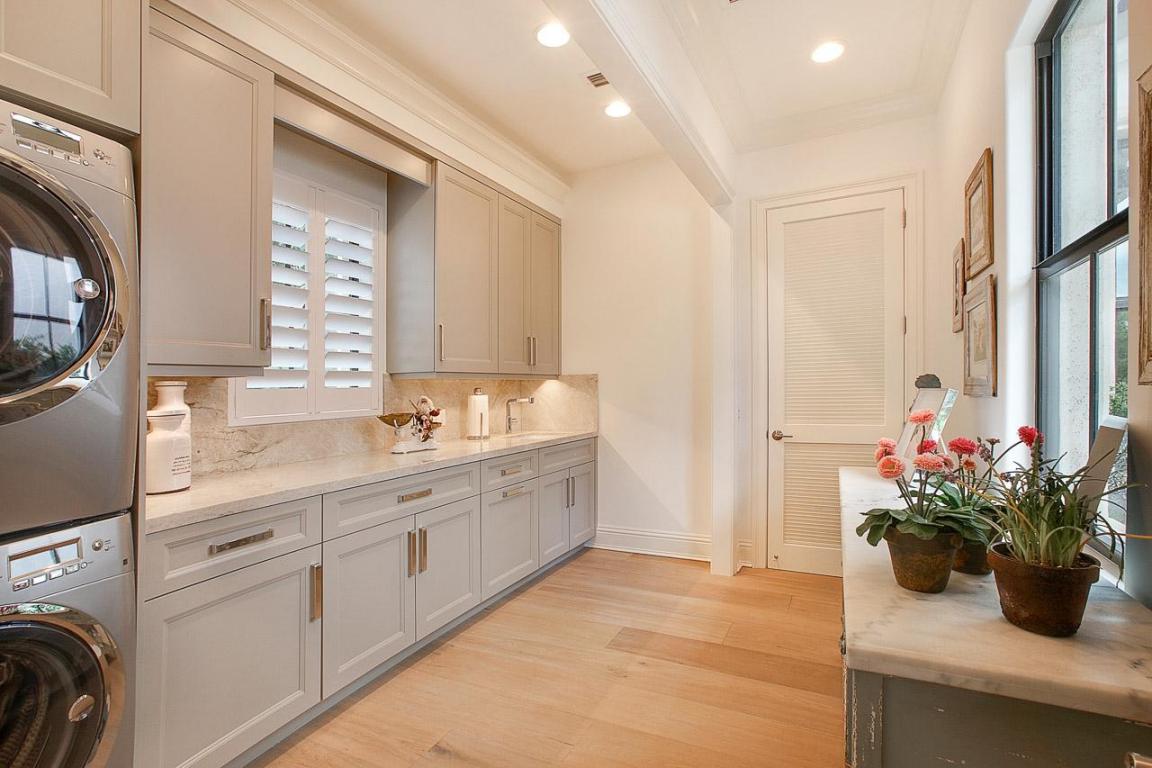 PENNOCK POINT - Residential