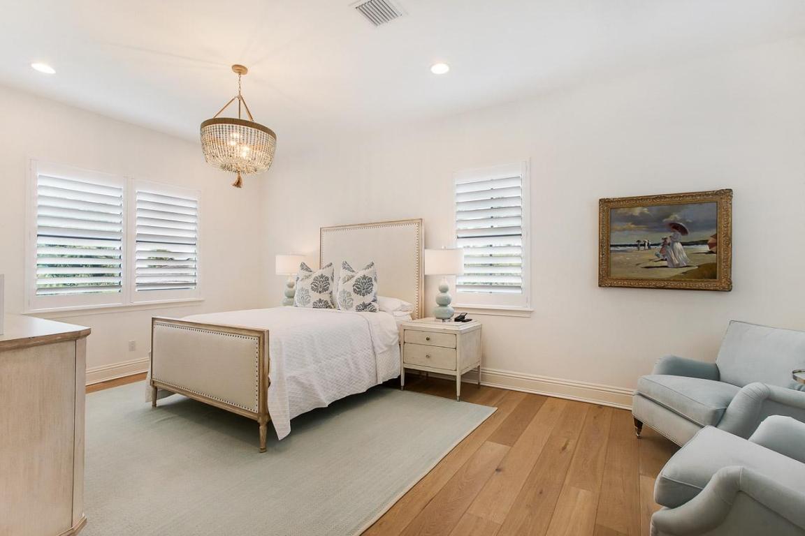 PENNOCK POINT - Residential