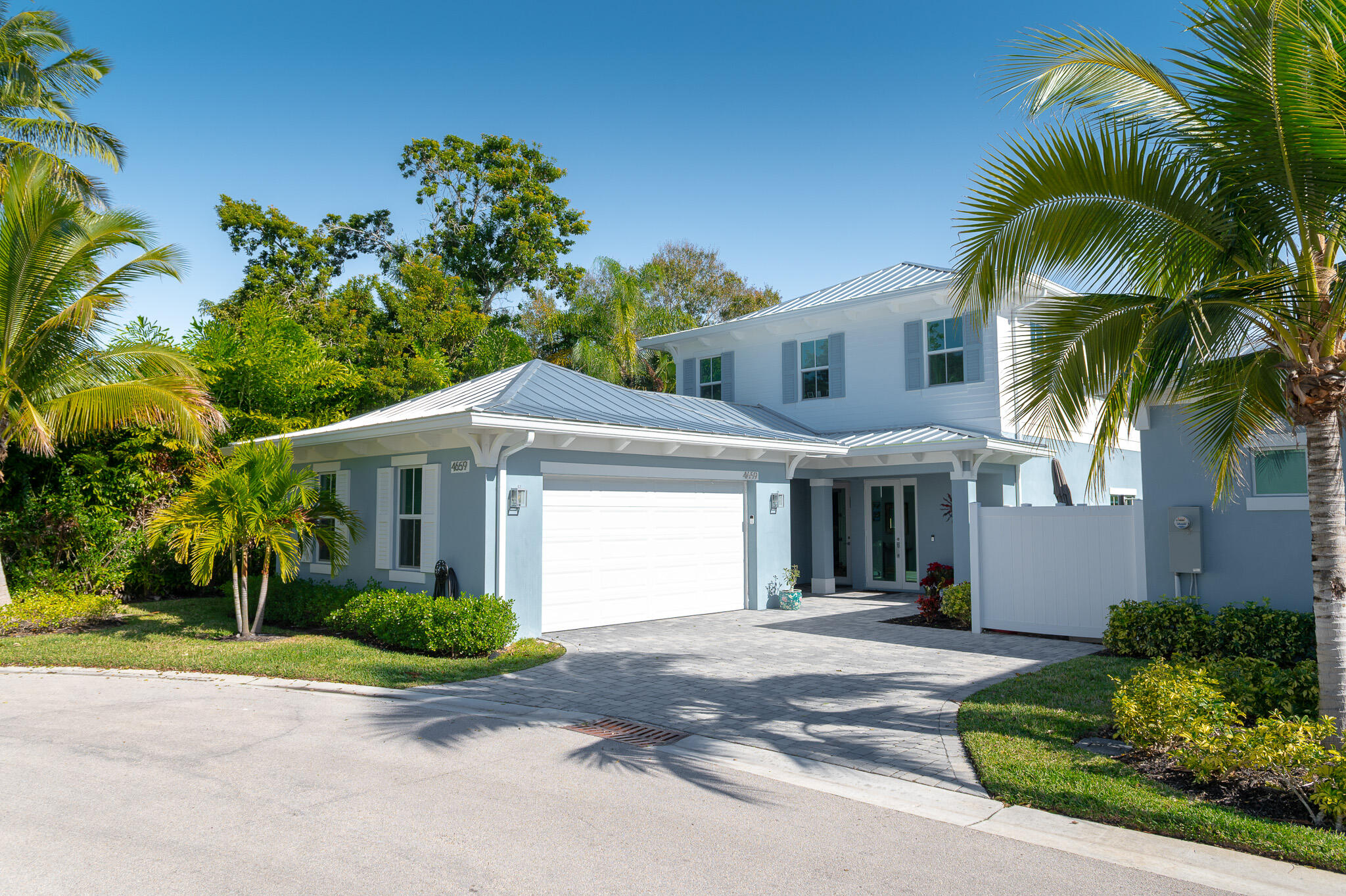 MANATEE ISLES - Residential