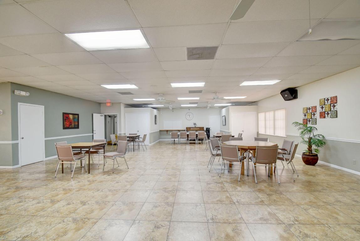 HIGH POINT OF DELRAY BEACH CONDO SEC III - Residential