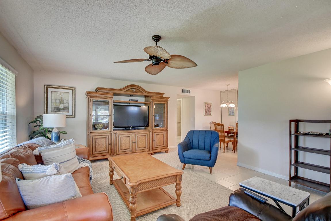HIGH POINT OF DELRAY BEACH CONDO SEC III - Residential