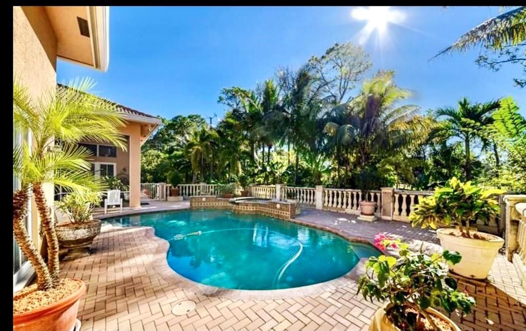 The Acreage - Residential