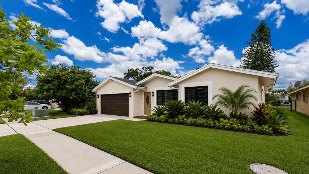 Photo of 1541 SW 102nd Terrace, Davie, FL 33324 (MLS # B26057685)