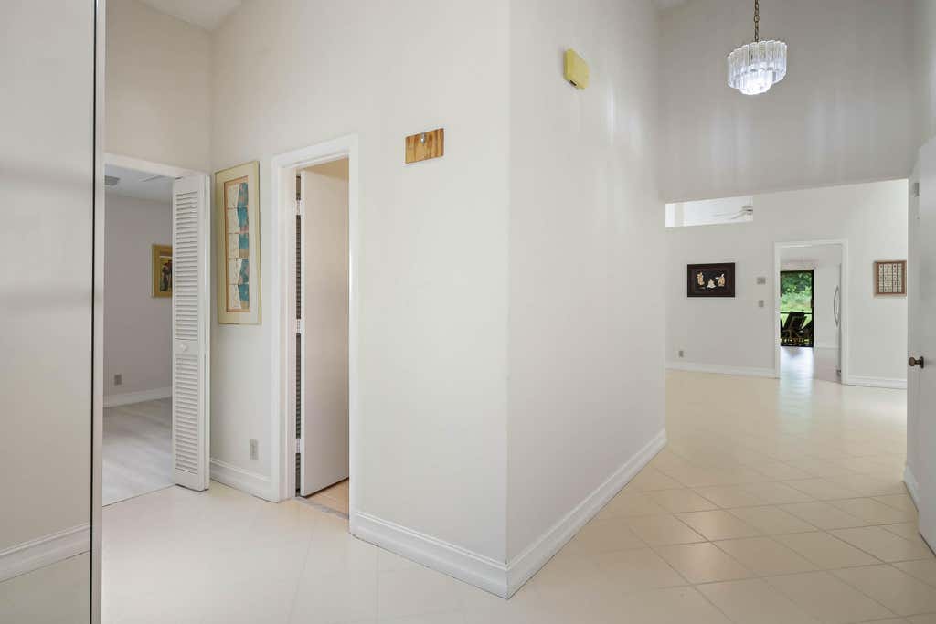 Photo of 7003 GOLF POINTE Circle, Tamarac, FL 33321 (MLS # B26059249)