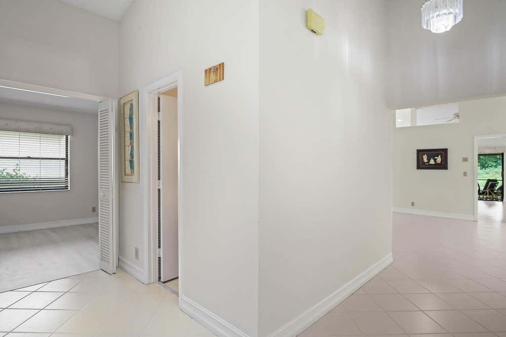 Photo of 7003 GOLF POINTE Circle, Tamarac, FL 33321 (MLS # B26059249)