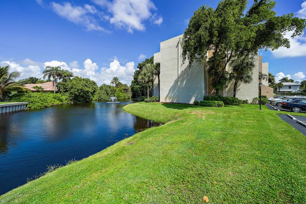 Photo of 1605 S Us Highway 1 #C103, Jupiter, FL 33477 (MLS # R10757252)