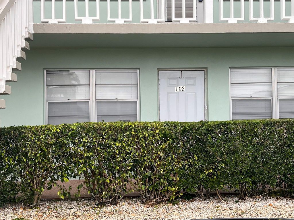 Photo of 102 Somerset F #102, West Palm Beach, FL 33417 (MLS # F10548947)