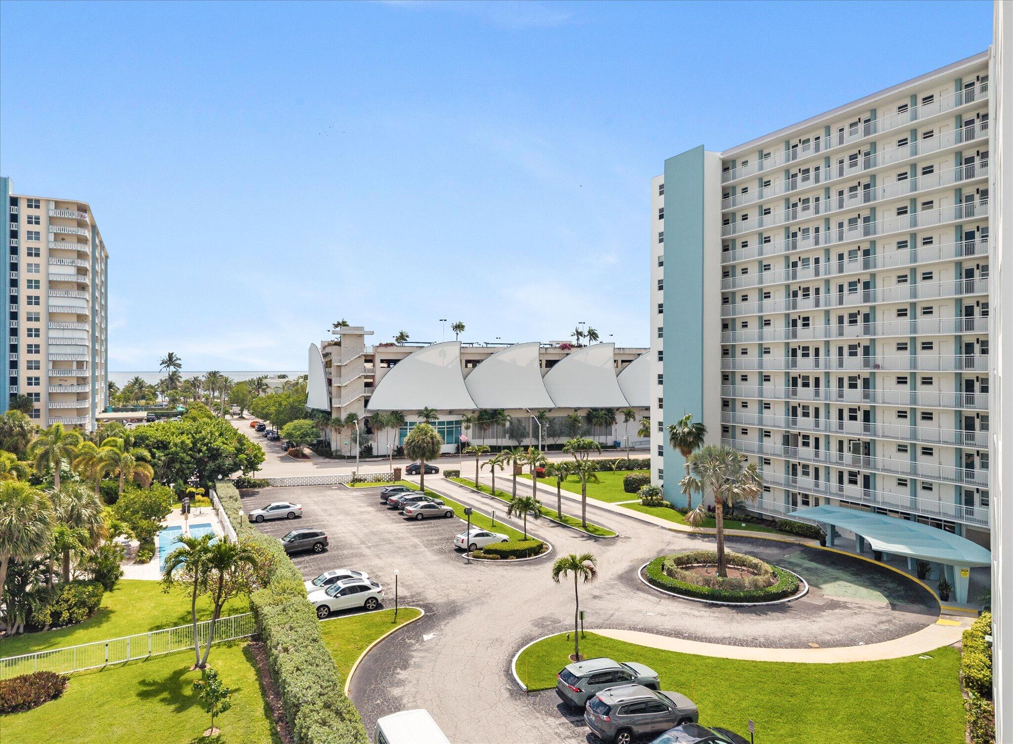 GRANADA HOUSE CONDOMINIUM - Residential