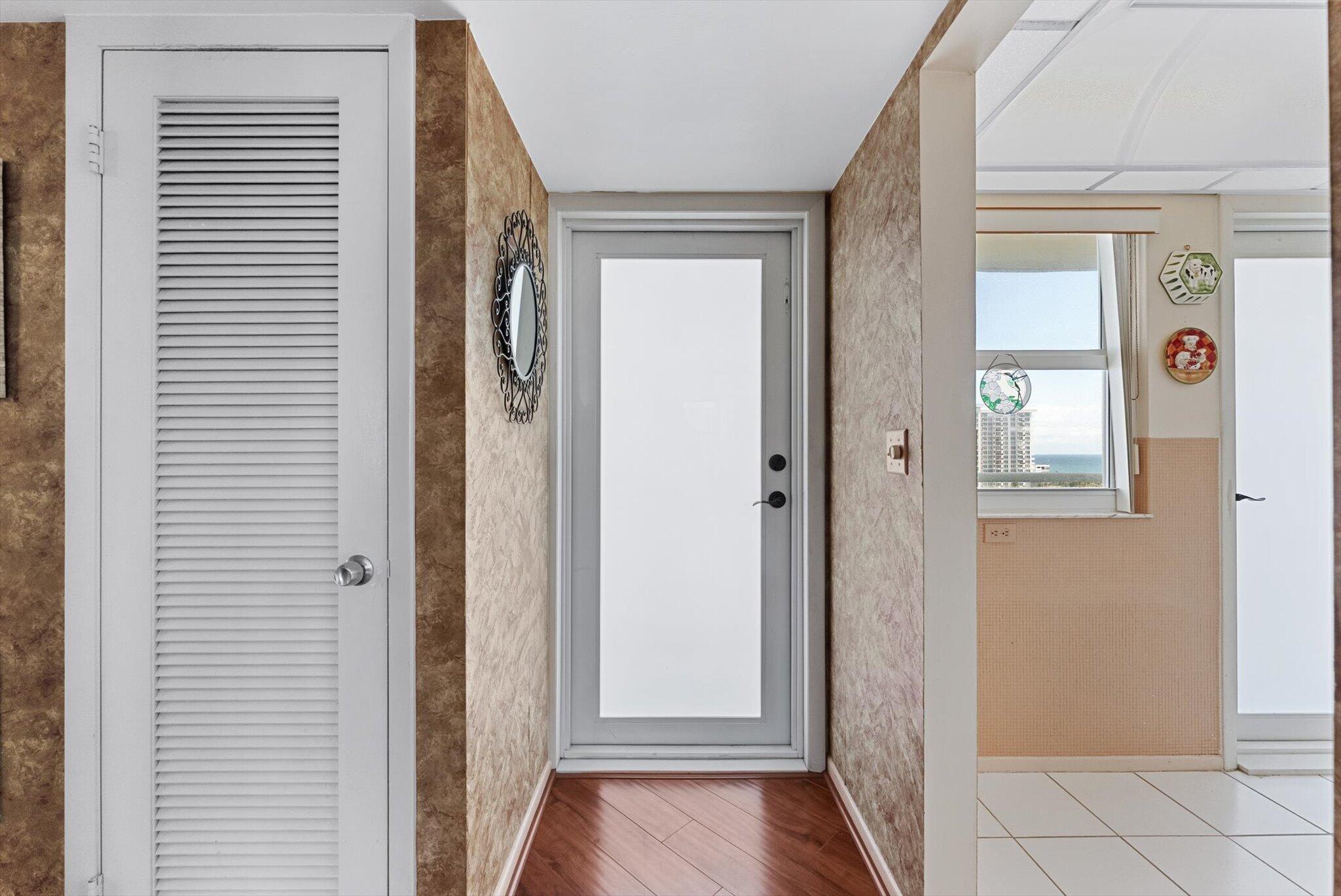 GRANADA HOUSE CONDOMINIUM - Residential