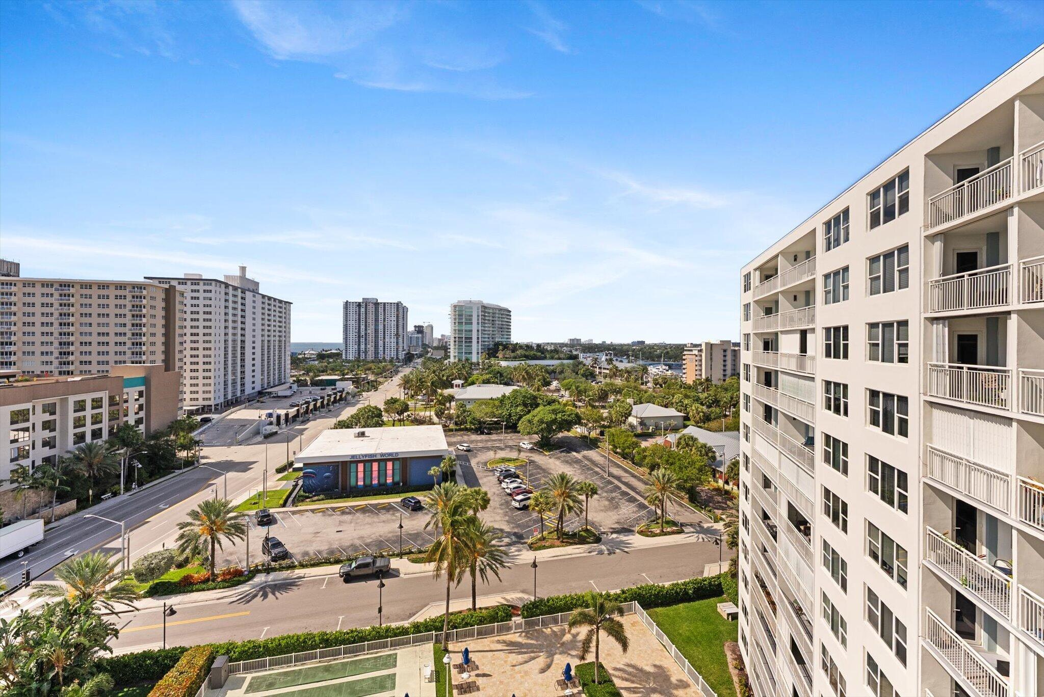 GRANADA HOUSE CONDOMINIUM - Residential