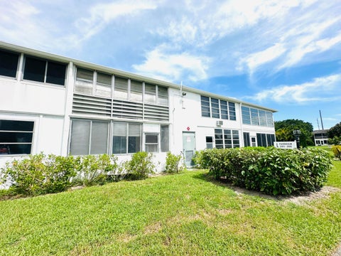 Tiny photo for 271 FARNHAM L, Deerfield Beach, FL 33442 (MLS # B26070013)