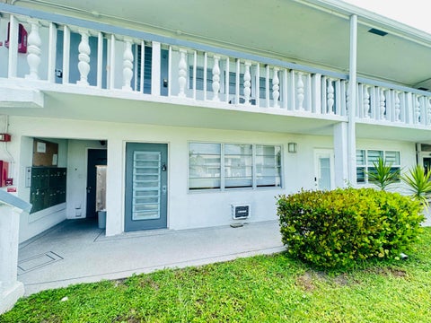 Tiny photo for 271 FARNHAM L, Deerfield Beach, FL 33442 (MLS # B26070013)