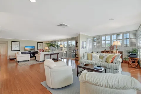 227 Brazilian Avenue Unit Ph D, Palm Beach, FL MLS: R11080163