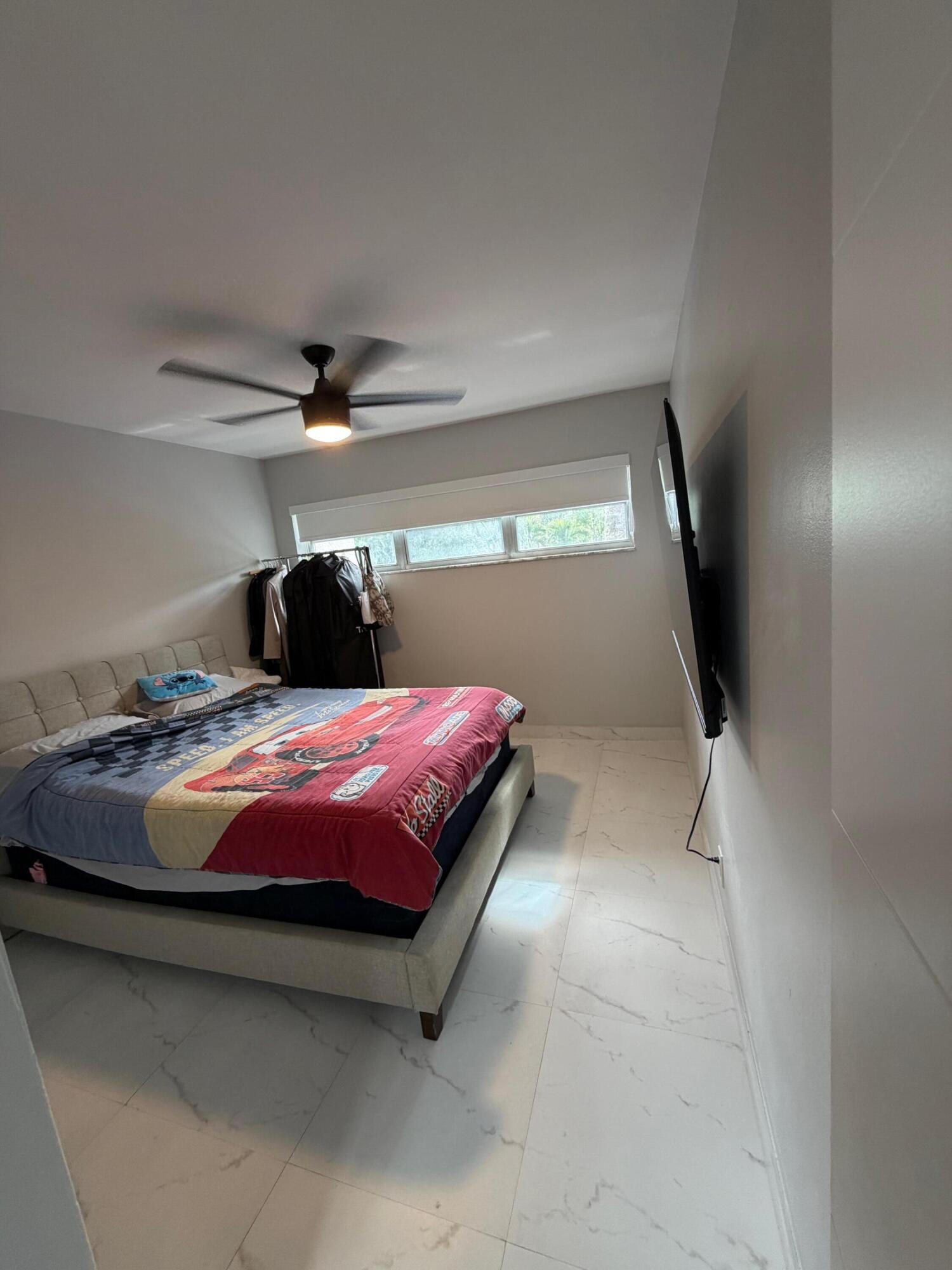 ENTRADA CONDOMINIUM I - Residential Lease