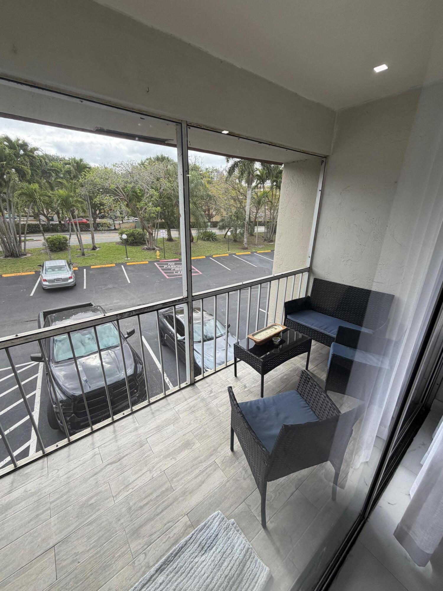 ENTRADA CONDOMINIUM I - Residential Lease