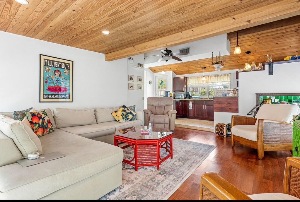 Photo of 341 NE 7th Avenue, Delray Beach, FL 33483 (MLS # R11091062)