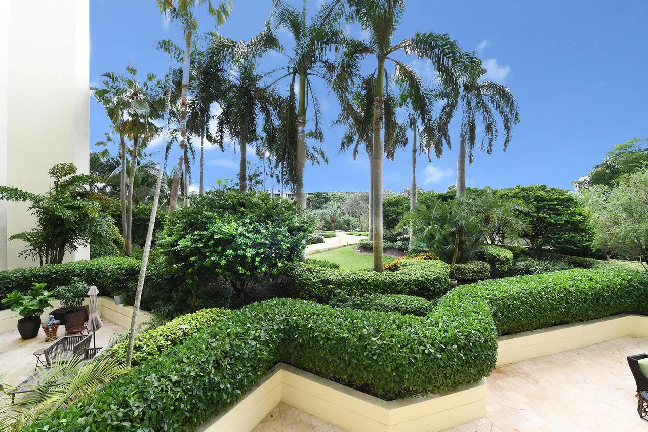 550 SE Mizner Boulevard B206