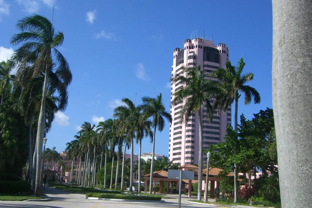 550 SE Mizner Boulevard B206